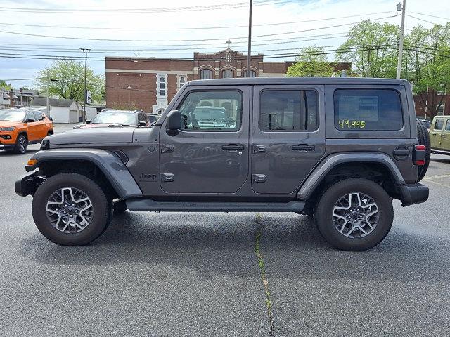 2025 Jeep Wrangler 4-Door Sahara 4x4