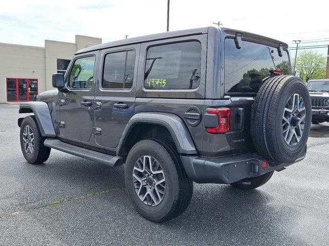 2025 Jeep Wrangler 4-Door Sahara 4x4
