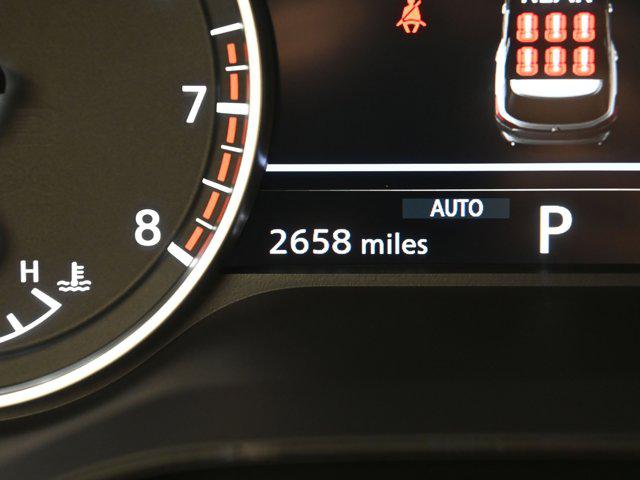 2025 Nissan Pathfinder SL 4WD