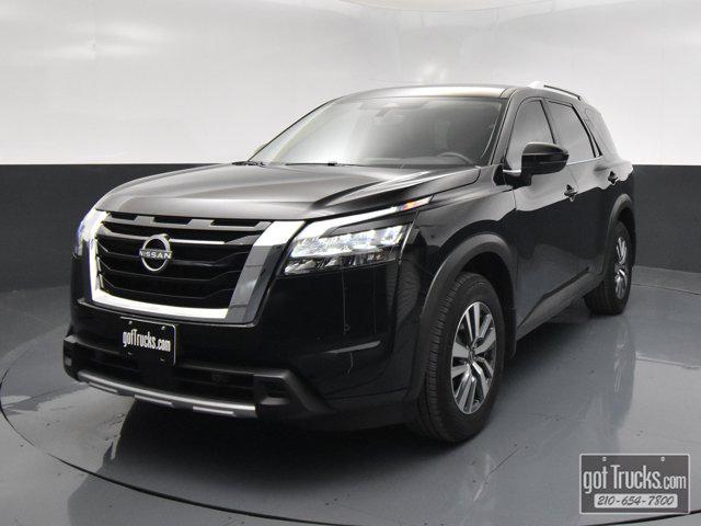 2025 Nissan Pathfinder SL 4WD