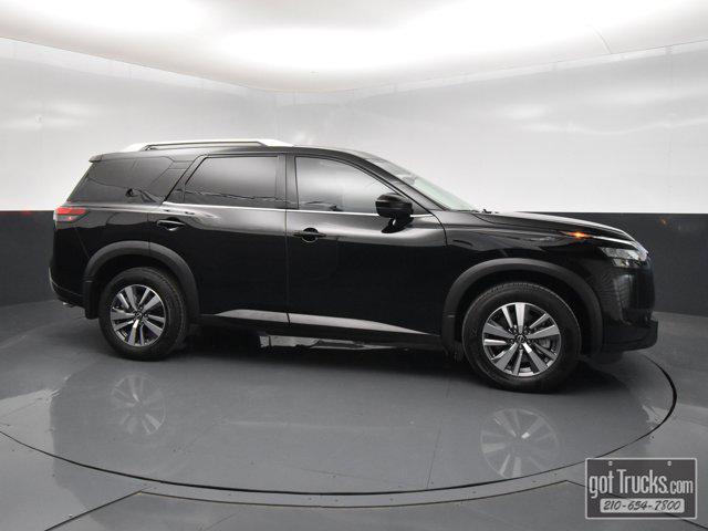 2025 Nissan Pathfinder SL 4WD