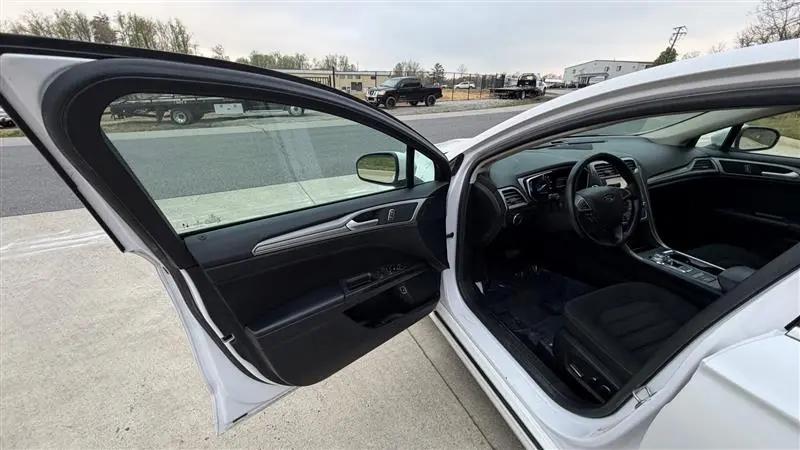 2020 Ford Fusion Hybrid SE