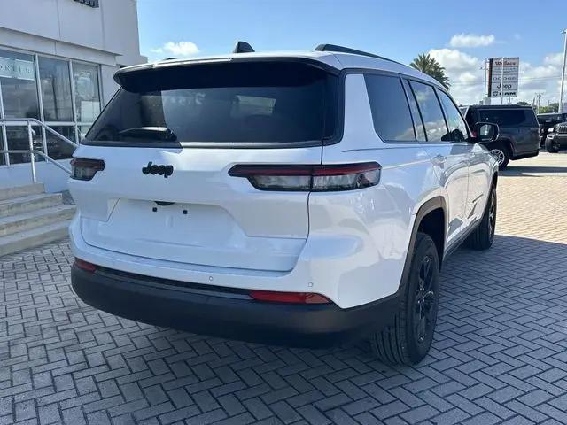 2026 Jeep Grand Cherokee L Altitude 4x2