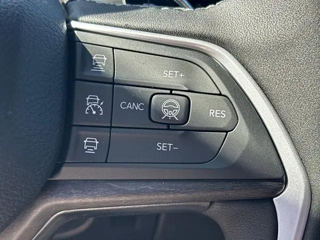 2026 Jeep Grand Cherokee L Altitude 4x2