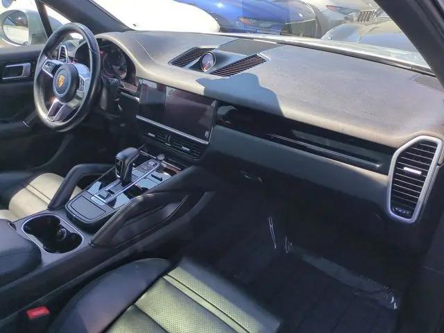 2021 Porsche Cayenne Cayenne