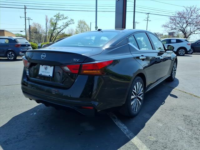2025 Nissan Altima SV FWD