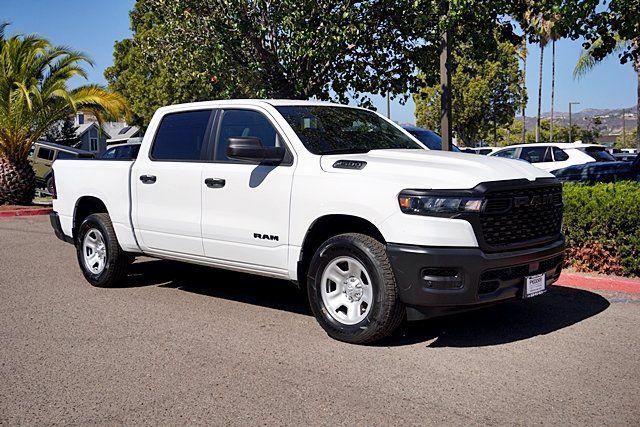 2026 Ram 1500 Tradesman Crew Cab 4x4 5'7" Box