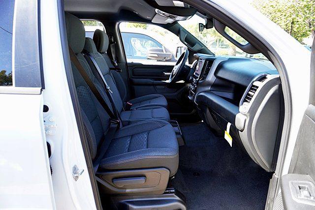 2026 Ram 1500 Tradesman Crew Cab 4x4 5'7" Box