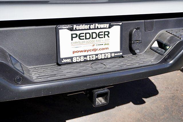 2026 Ram 1500 Tradesman Crew Cab 4x4 5'7" Box