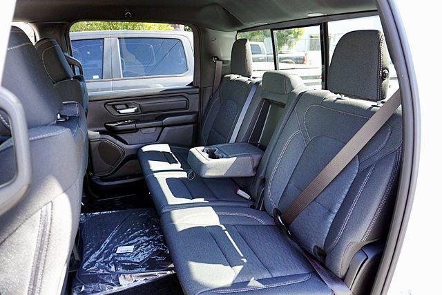 2026 Ram 1500 Tradesman Crew Cab 4x4 5'7" Box