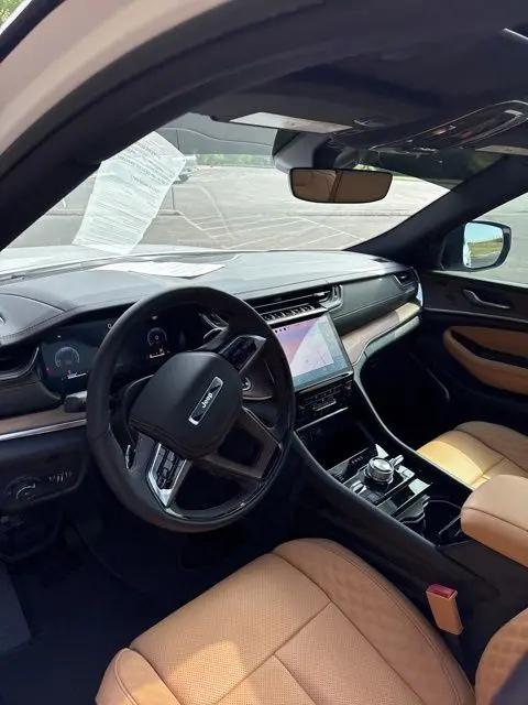 2025 Jeep Grand Cherokee L Summit 4x4