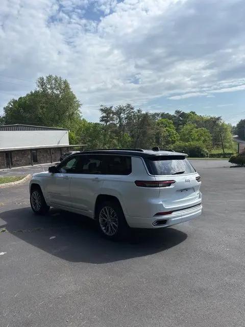 2025 Jeep Grand Cherokee L Summit 4x4