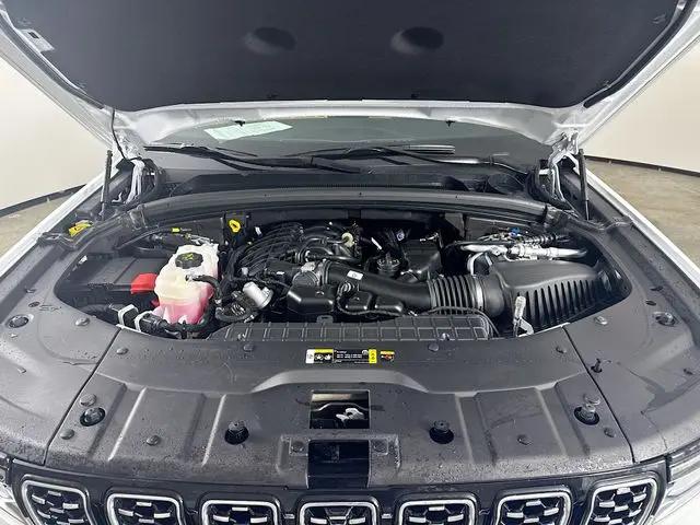 2025 Jeep Grand Cherokee L Summit 4x4