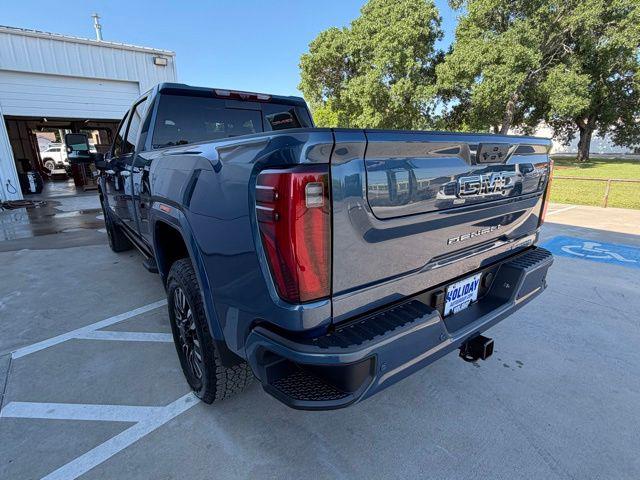 2026 GMC Sierra 2500HD Crew Cab, Standard Bed, Denali Ultimate, 4WD