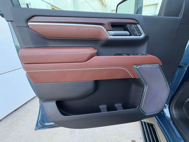 2026 GMC Sierra 2500HD Crew Cab, Standard Bed, Denali Ultimate, 4WD