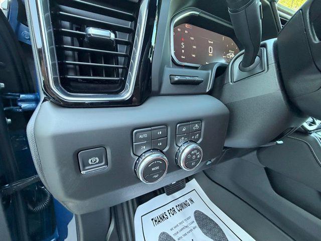 2026 GMC Sierra 2500HD Crew Cab, Standard Bed, Denali Ultimate, 4WD