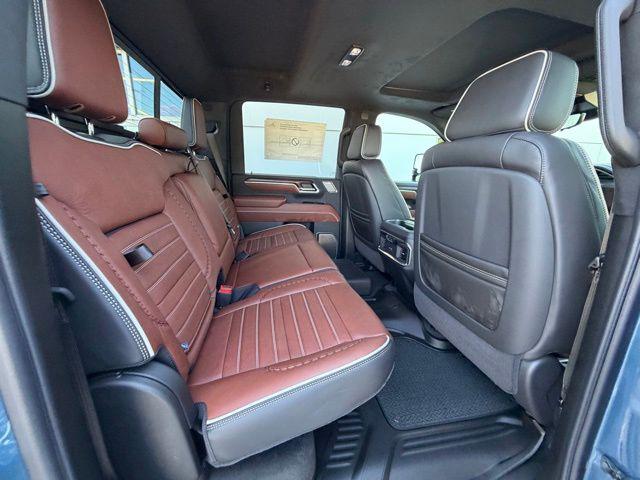 2026 GMC Sierra 2500HD Crew Cab, Standard Bed, Denali Ultimate, 4WD