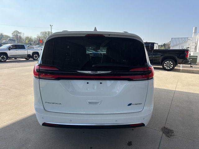 2022 Chrysler Pacifica Hybrid Pinnacle