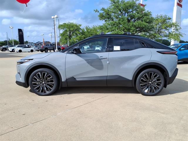 2026 Toyota C-HR XSE