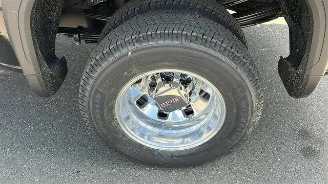 2026 GMC Sierra 3500HD Crew Cab, Long Bed, SLT Dual Rear Wheel, 4WD