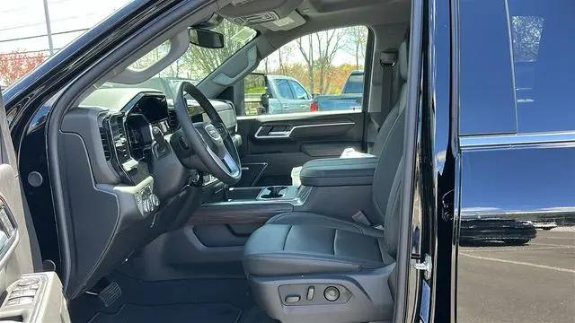 2026 GMC Sierra 3500HD Crew Cab, Long Bed, SLT Dual Rear Wheel, 4WD