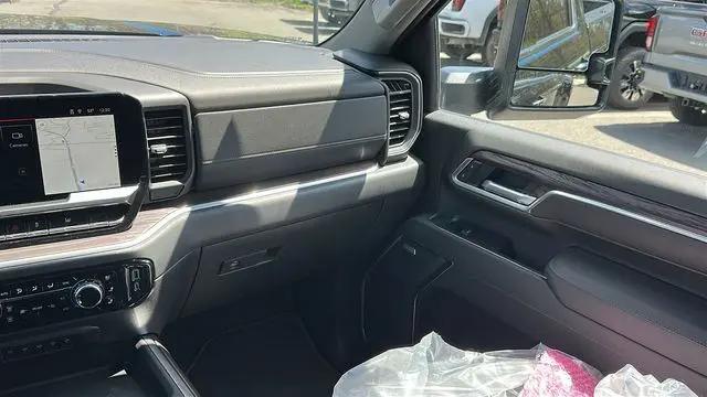 2026 GMC Sierra 3500HD Crew Cab, Long Bed, SLT Dual Rear Wheel, 4WD