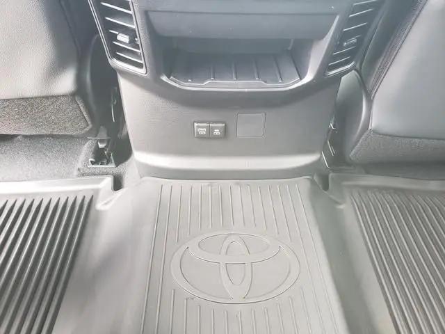 2026 Toyota Tundra Limited CrewMax 5.5' Bed