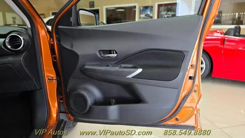 2024 Nissan Kicks SV Xtronic CVT