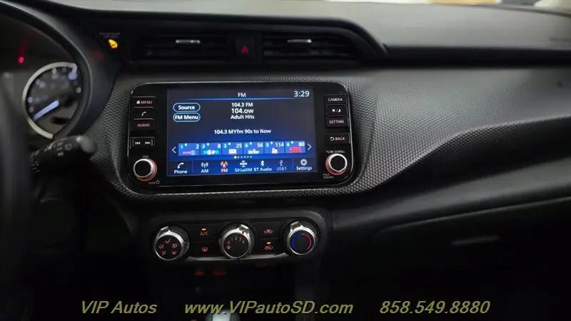 2024 Nissan Kicks SV Xtronic CVT