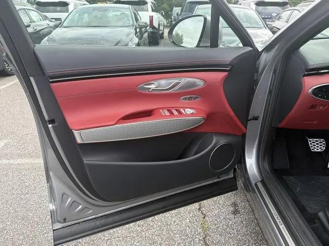 2026 Genesis GV70 2.5T Sport Prestige