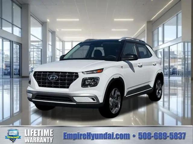 2026 Hyundai Venue SEL w/Two-Tone Roof for sale in Fall River, MA
