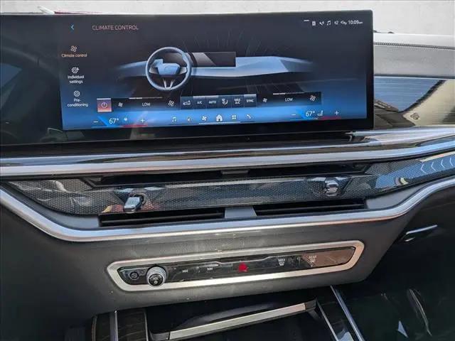 2025 BMW X7 xDrive40i