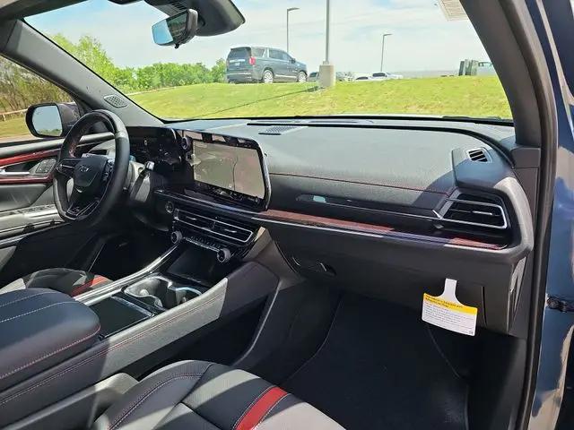 2026 Chevrolet Traverse FWD RS