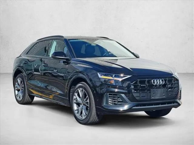 2022 Audi Q8 Premium 55 TFSI quattro Tiptronic
