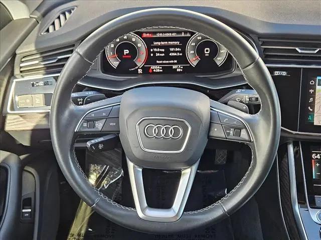 2022 Audi Q8 Premium 55 TFSI quattro Tiptronic