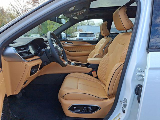 2025 Jeep Grand Cherokee L Summit Reserve 4x4