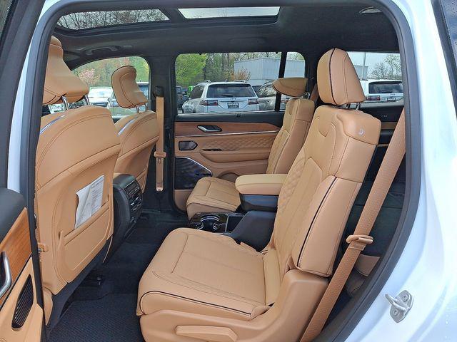 2025 Jeep Grand Cherokee L Summit Reserve 4x4