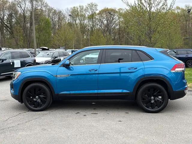 2025 Volkswagen Atlas Cross Sport 2.0T SE w/Technology