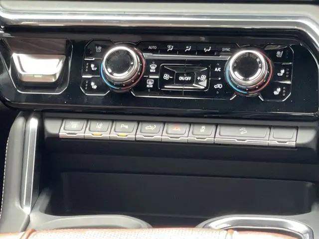 2024 GMC Sierra 3500HD 4WD Crew Cab Standard Bed Denali Ultimate