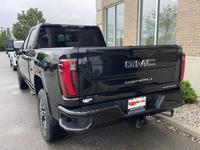 2024 GMC Sierra 3500HD 4WD Crew Cab Standard Bed Denali Ultimate