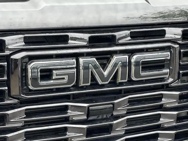 2024 GMC Sierra 3500HD 4WD Crew Cab Standard Bed Denali Ultimate