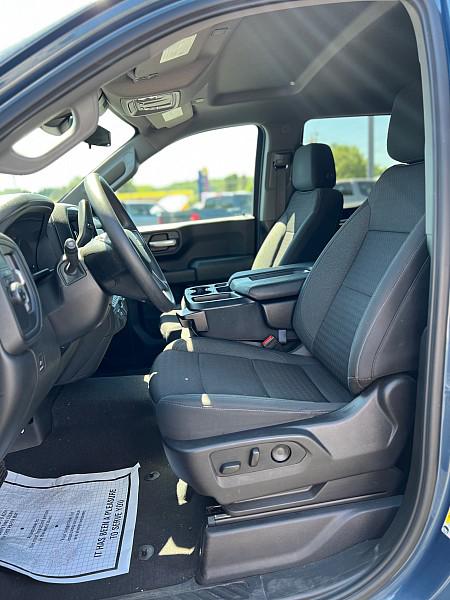 2024 Chevrolet Silverado 1500 2WD Crew Cab Short Bed Custom