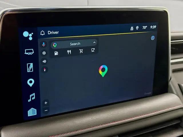2022 Chevrolet Suburban 4WD RST