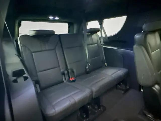 2022 Chevrolet Suburban 4WD RST