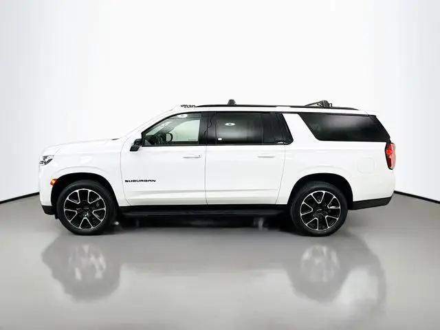 2022 Chevrolet Suburban 4WD RST