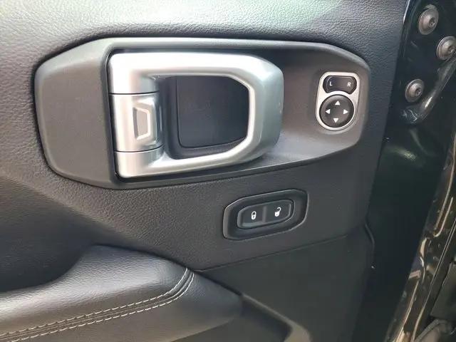 2020 Jeep Wrangler Sahara 4x4