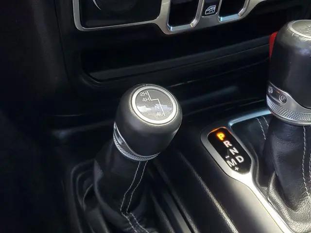 2020 Jeep Wrangler Sahara 4x4