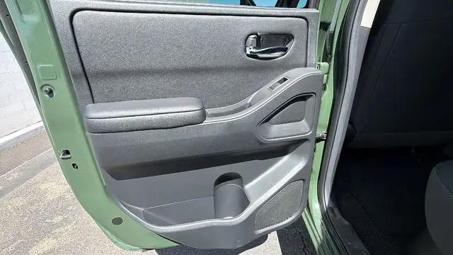 2026 Nissan Frontier Crew Cab SV 4x4