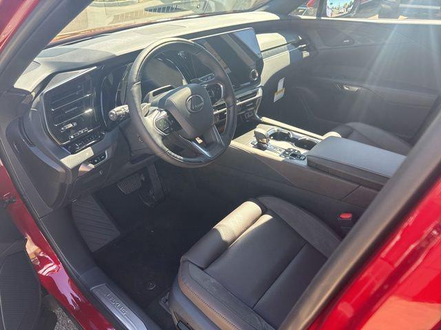 2026 Lexus RX 450h+ Luxury