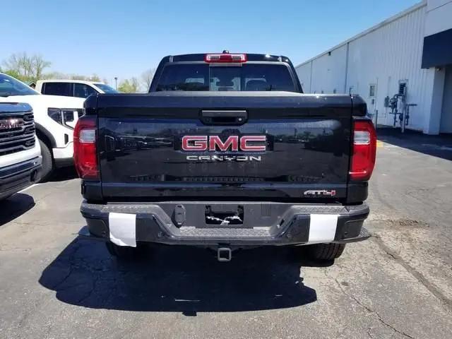 2026 GMC Canyon AT4, 4WD